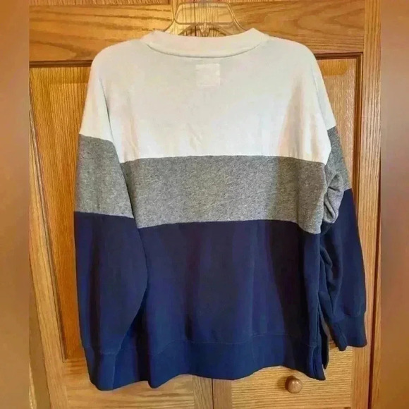 North Carolina Tar Heels Tailgate Colorblock Panel Crew Sweatshirt Size Small - Picture 5 of 5